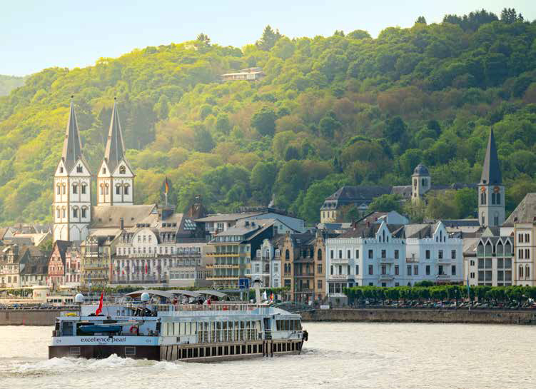 Hunderttausende Gäste auf Kreuzfahrtschiffen erleben das Rheintal zumeist als Kulisse. (Foto: Piel media)